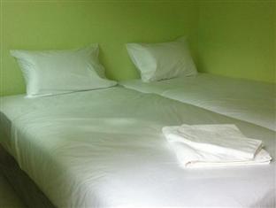 Apache Top Hill Hostel Фи Фи Айлънд Екстериор снимка